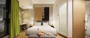 MaxOne Platinum Hayam Wuruk - Room