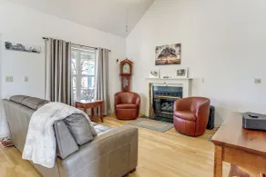 Unique Family Home on Working Ranch in Henderson! - Interiør