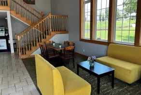 Super 8 by Wyndham Mound City - Lobby