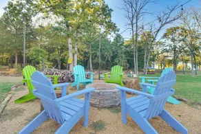 Upscale A-frame Escape w/ Lake Access in Quinton! - Interiör