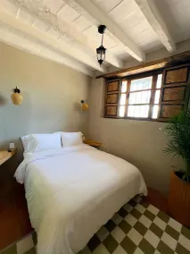 Ombligo Connection House - Room