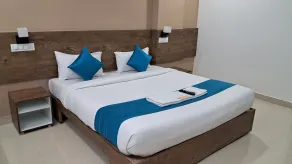 The Balcony Hotel - Room