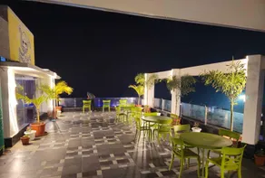 Pipul Ocean View Resort Puri - Restaurant