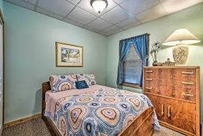 Charming Getaway w/ Lake Cumberland Views! - Værelse