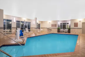 AmericInn by Wyndham Windom - Basseng
