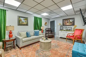 8 Mi to Tarpon Springs Sponge Docks: Gem w/ Games - Interior