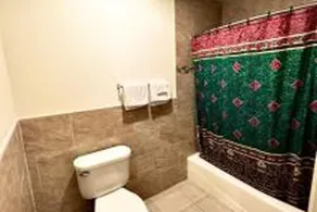 Tropic West Motel - Bathroom