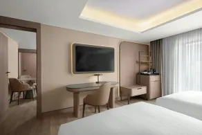 Delta Hotels by Marriott Istanbul Karakoy - Room