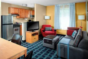 TownePlace Suites Fresno - Room