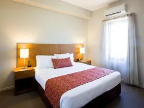 Gladstone Downtown Central Apartment Hotel Official - Room