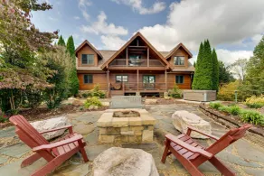 Hot Tub, Game Room! Group-Friendly Nebo Cabin - Intérieur
