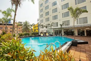ARISTA BY AMBITION - Piscine