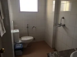 Hotel Maiden Residency - Bathroom