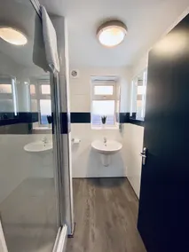 Crows Hotel - Baño