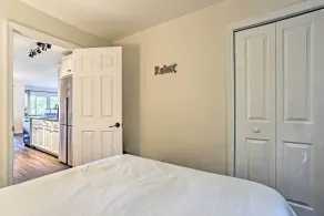 Vernon Condo w/ Deck, Near Appalachian Trail! - Interior