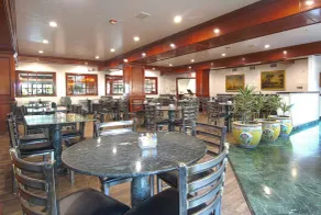 Azure Hotel & Suites, Trademark Collection by Wyndham - Restaurant