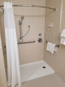 Comfort Inn Syosset-Long Island - Salle de bain