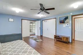 Lake-view Gem w/ Game Room in Long Pond! - Innenbereich