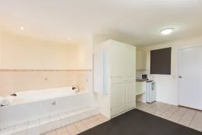Mid City Plantation Motel - Room