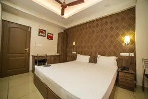 Spring Field Billets - Room