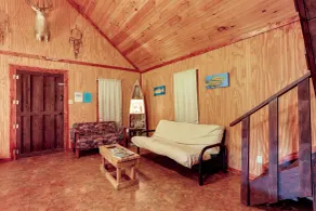 Near Blanchard Springs! Classic Cabin in the Woods - Innvendig