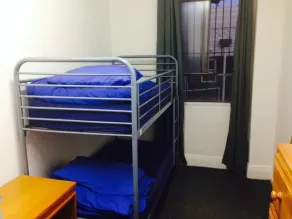 Hump Backpackers - Room