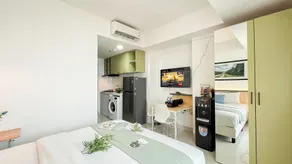 Industrial Modern Touch Studio At West Vista Apartment - Rum