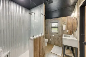 Sip, Fish & Relax Fireside: Serene Schulenburg Gem - Interiør