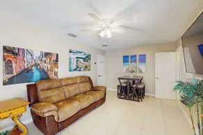 Pool Access! Dog-friendly Retreat 16 Mi to Orlando - Interior