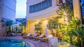 Four Seasons Place Pattaya - Basseng
