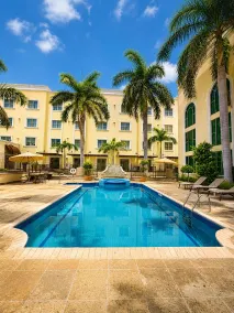 Holiday Inn Reynosa Zona Dorada by IHG - Piscina
