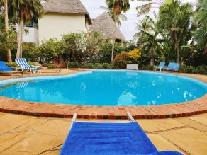 Upani in Diani - Pool
