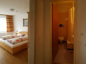 Gasthaus zum Kreuz - Badezimmer