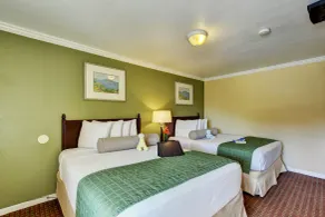 Traveler's Inn Williams, CA Modern Renovated Hotel - Habitación