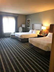 Holiday Inn Express & Suites Perry-National Fairground Area by IHG - Zimmer
