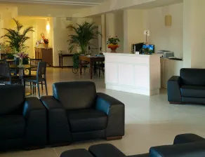 International Hotel - Entrée intérieure