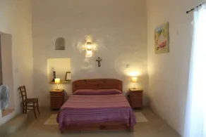 Casa de campo con su propia piscina privada llena de placer y encanto - Habitación