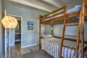 Remodeled Ventura Beach Home with Yard & Fire Pit! - Interior
