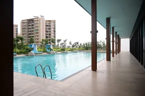 Club Charholi - Pool