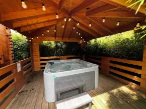 Les Gites d'Armor - Cottages avec Jacuzzi privatif - Værelse