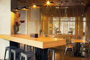 Mooz Hotel Surabaya - Restaurant