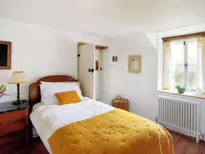 Church Cottage - Room