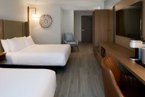 Holiday Inn & Suites Montreal Airport by IHG - Camera