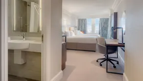 Hilton Edinburgh Carlton - Room