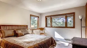 Scenic Wonders Muir House 3 Bedrooms - Camera