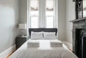 6 Bedroom Townhome Near NYC - Værelse