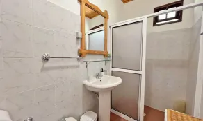 Maiata Beach House by Holiday Rental Madeira - Bathroom