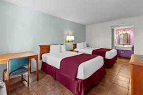Knights Inn San Antonio near Frost Bank Center - Room