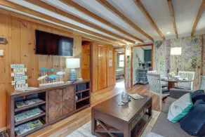 Cozy Lake Wallenpaupack Cabin w/ Community Perks - Interiør