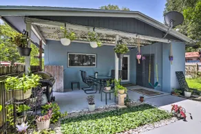 Shady & Eclectic Fort Lauderdale Dwelling w/ Yard! - Interiör